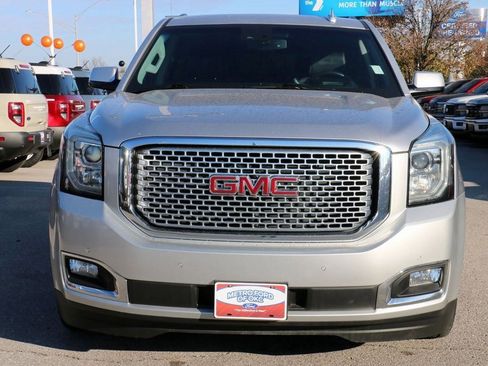 Used 2017 GMC Yukon Denali w/ Open Road Package image 3