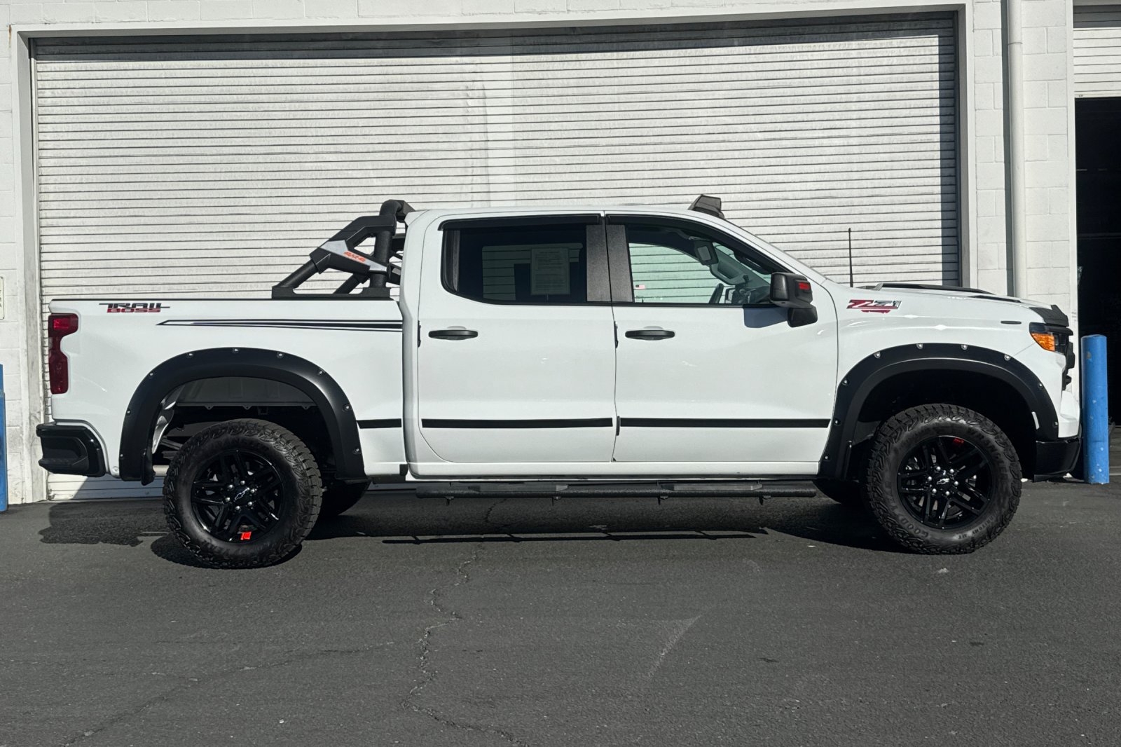 Used 2024 Chevrolet Silverado 1500 Custom Trail Boss AWD/4WD image 4