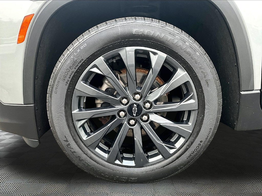 Used 2023 Chevrolet Traverse RS AWD/4WD image 7