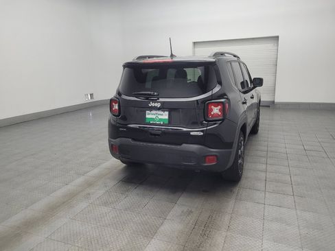 Used 2021 Jeep Renegade Latitude image 9