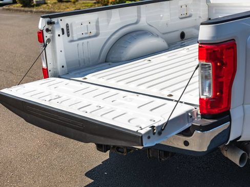 Used 2017 Ford F350 Lariat w/ Camper Package AWD/4WD image 10