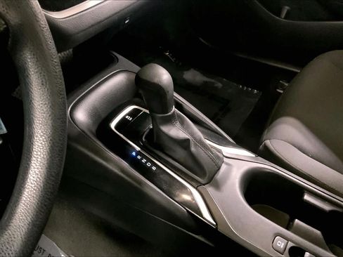 Used 2024 Toyota Corolla LE FWD image 17