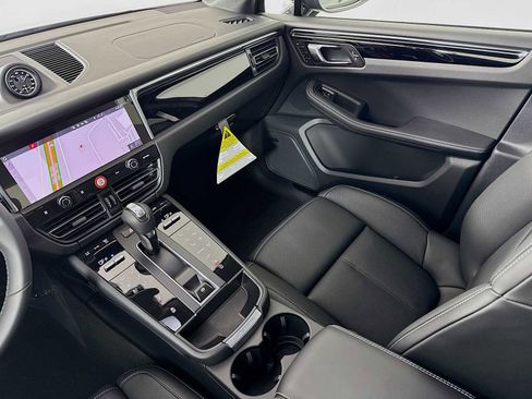 New 2026 Porsche Macan Turbo image 26