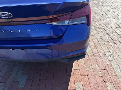 Used 2021 Hyundai Elantra SEL FWD image 12