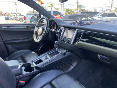 Used 2015 Porsche Macan S w/ Premium Package Plus AWD/4WD image 27