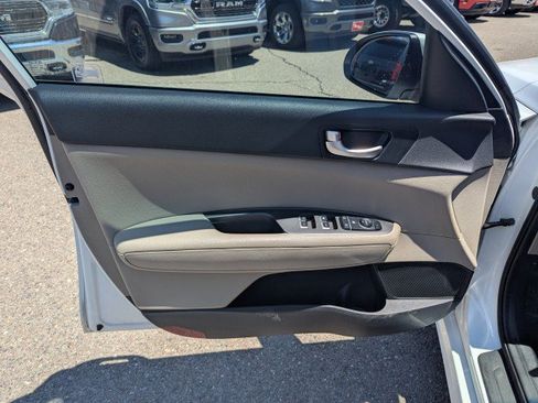 Used 2016 Kia Optima LX FWD image 9