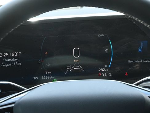 Used 2024 Cadillac Lyriq Luxury RWD image 12