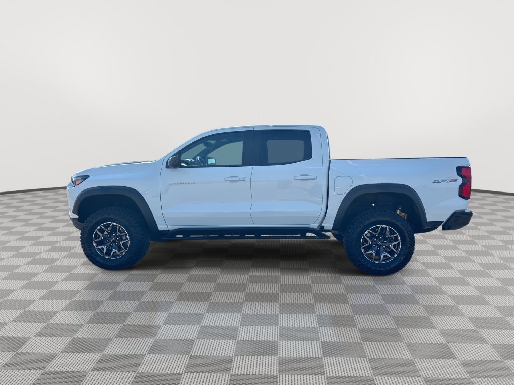 Used 2024 Chevrolet Colorado ZR2 w/ ZR2 Convenience Package III AWD/4WD image 7