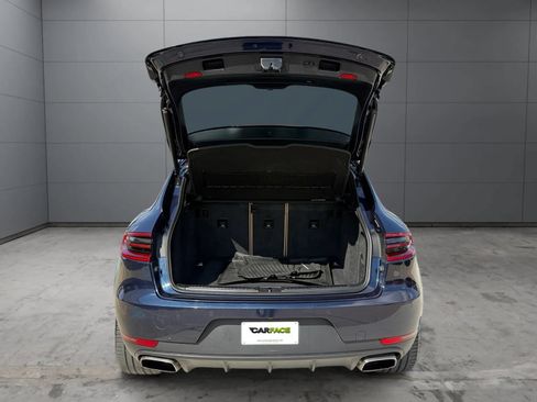 Used 2018 Porsche Macan Sport Edition AWD/4WD image 9