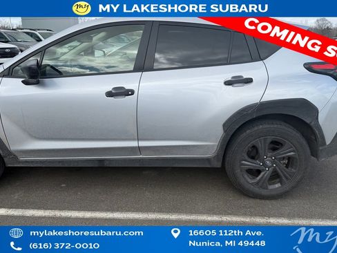 Used 2024 Subaru Crosstrek 2.0i image 4