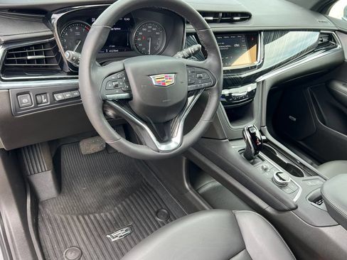 Certified 2024 Cadillac XT6 Premium Luxury w/ Technology Package AWD/4WD image 16