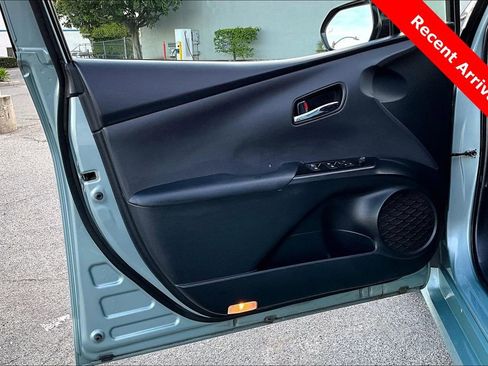 Certified 2017 Toyota Prius Four Touring w/ Premium Convenience Package image 20