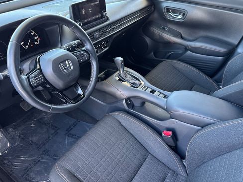 Certified 2025 Honda HR-V Sport image 4