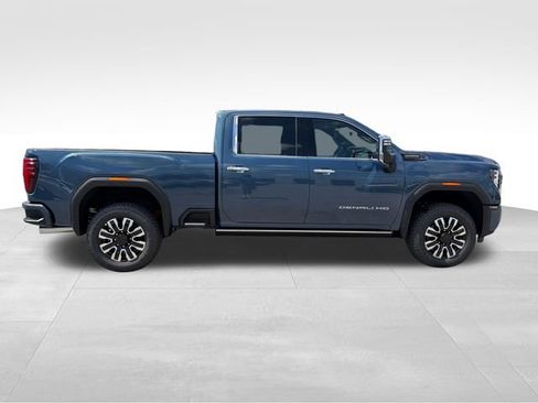 New 2026 GMC Sierra 2500 Denali Ultimate AWD/4WD image 8