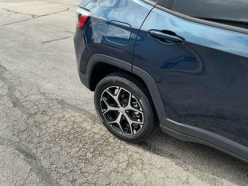 Used 2024 Jeep Compass Limited AWD/4WD image 18