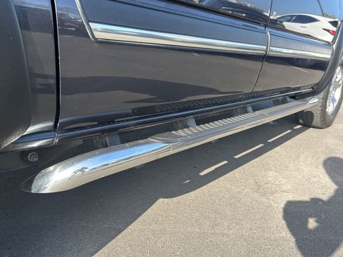 Used 2005 Chevrolet Avalanche Z71 w/ Sun And Sound Package image 29