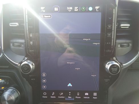 Used 2024 RAM 1500 Laramie image 22