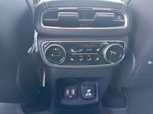 Used 2021 Genesis GV80 3.5T w/ Prestige Package 07 image 16