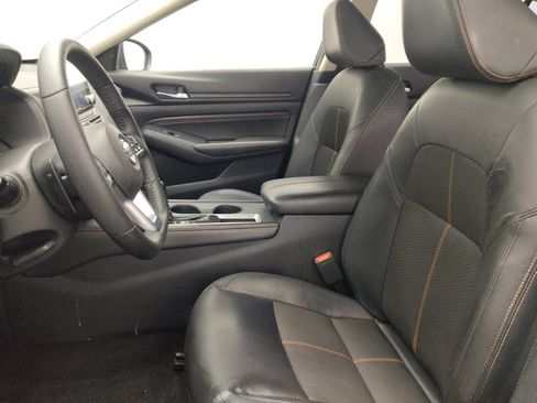 Used 2019 Nissan Altima 2.5 SR FWD image 17