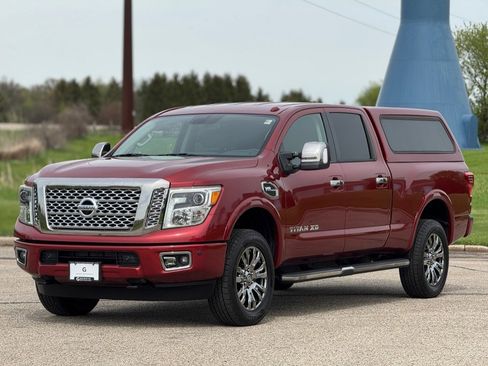 Used 2017 Nissan Titan Platinum Reserve AWD/4WD image 5