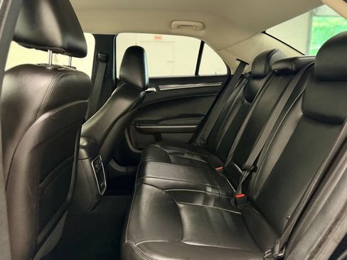 Used 2022 Chrysler 300 Touring L RWD image 21