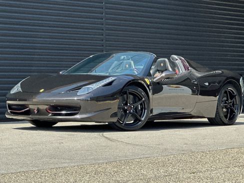 Used 2013 Ferrari 458 Spider RWD image 12