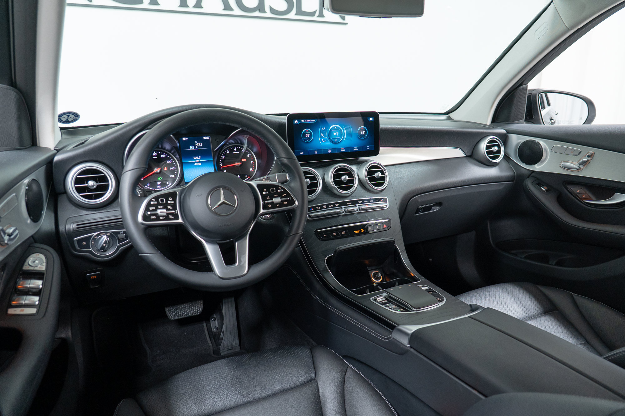 Used 2020 Mercedes-Benz GLC 300 image 16