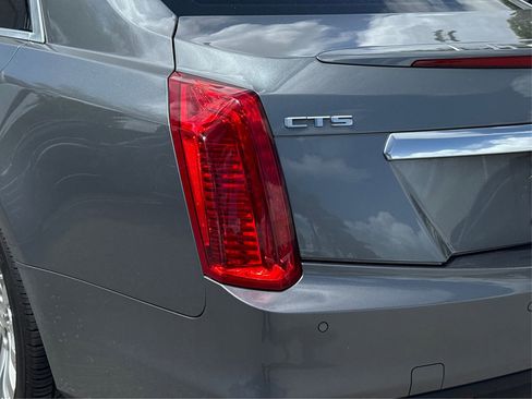 Used 2018 Cadillac CTS Luxury image 15