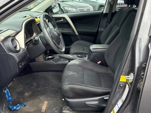 Used 2014 Toyota RAV4 XLE AWD/4WD image 22
