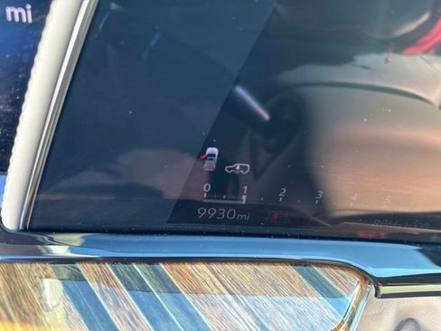Used 2022 Cadillac Escalade Sport Platinum w/ LPO, ONYX Package AWD/4WD image 35