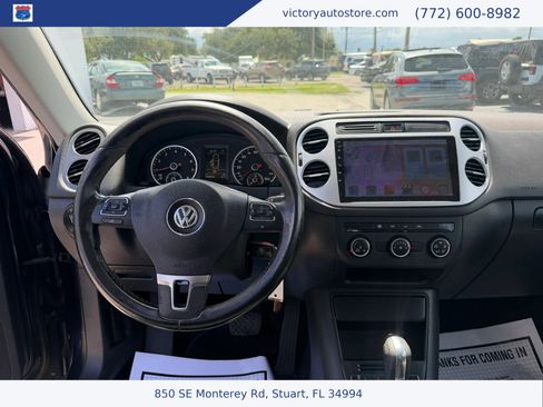 Used 2013 Volkswagen Tiguan S FWD image 14