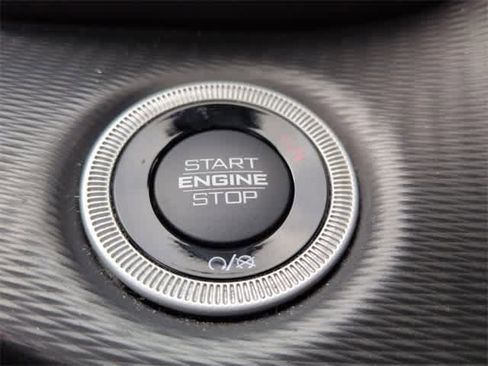 Used 2023 Jeep Grand Cherokee L Laredo image 36