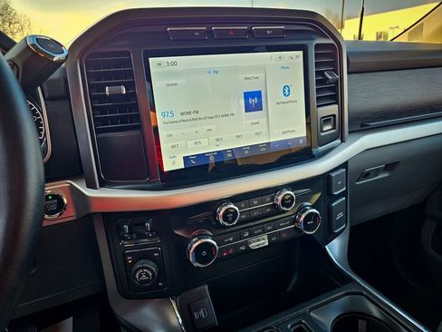 Used 2022 Ford F150 XLT w/ Equipment Group 302A High image 23