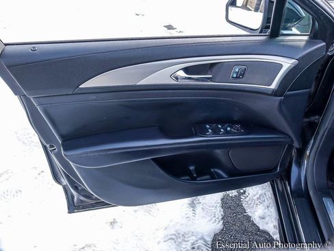 Used 2017 Lincoln MKZ Premiere image 20