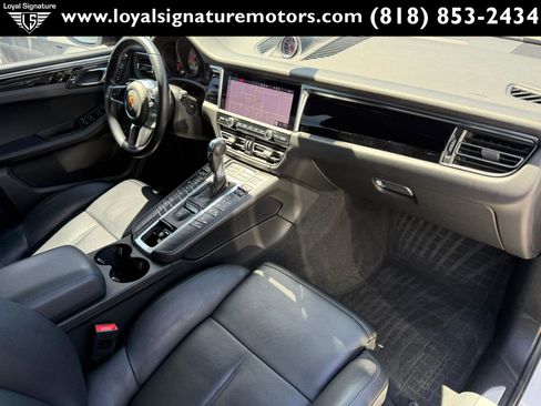 Used 2021 Porsche Macan S AWD/4WD image 36