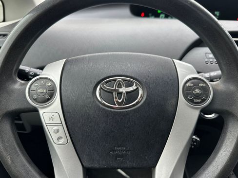 Used 2011 Toyota Prius One image 17