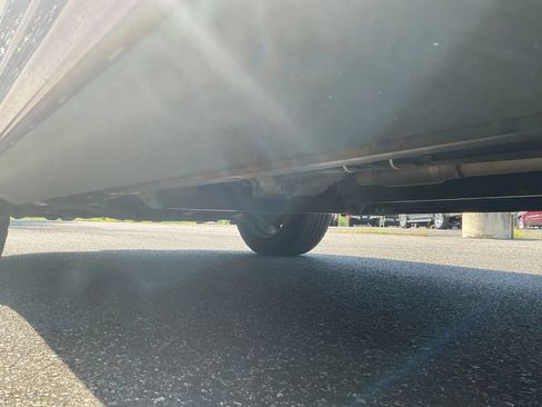 Used 2019 RAM 1500 Laramie AWD/4WD image 17
