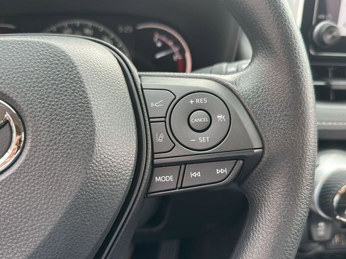 Certified 2025 Toyota RAV4 XLE w/ Convenience Package image 32