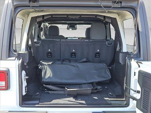 Used 2026 Jeep Wrangler Unlimited Sport AWD/4WD image 6