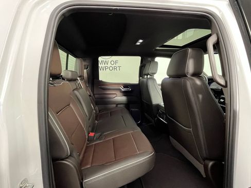 Used 2023 GMC Sierra 1500 Denali AWD/4WD image 23