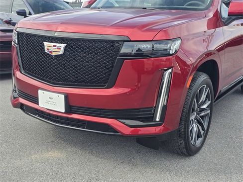 Used 2023 Cadillac Escalade Sport Platinum image 10
