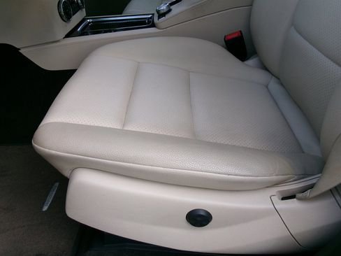 Used 2014 Mercedes-Benz GLK 350 4MATIC image 15