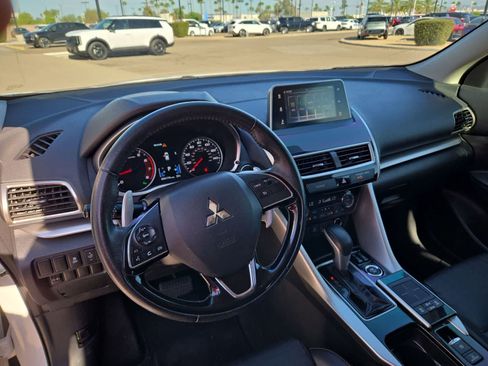 Used 2018 Mitsubishi Eclipse Cross SEL AWD/4WD image 10