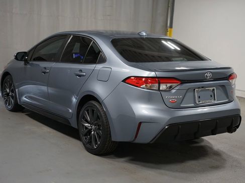 Used 2023 Toyota Corolla SE image 6