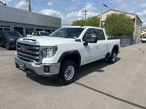Used 2022 GMC Sierra 2500 SLE AWD/4WD image 2