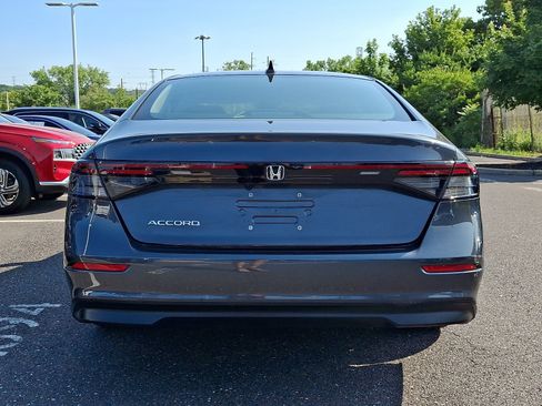 Certified 2023 Honda Accord LX image 5