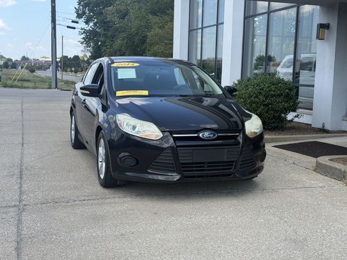 Used 2014 Ford Focus SE FWD image 15