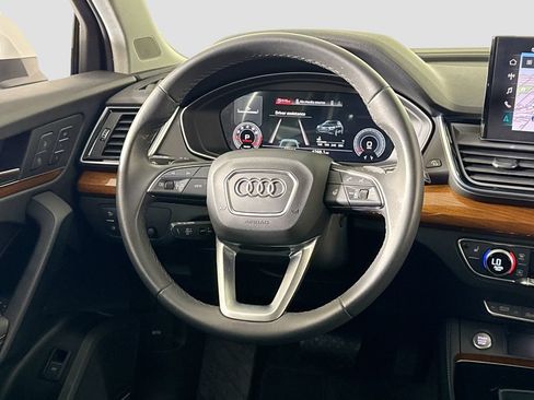 Used 2023 Audi Q5 2.0T Premium Plus w/ Premium Plus Package AWD/4WD image 10