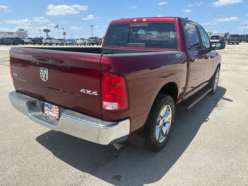 Used 2017 RAM 1500 Classic SLT AWD/4WD image 3