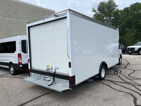 New 2025 Ford E-450 and Econoline 450 Super Duty w/ Power Equipment Group image 5